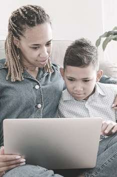 mom and kid coding